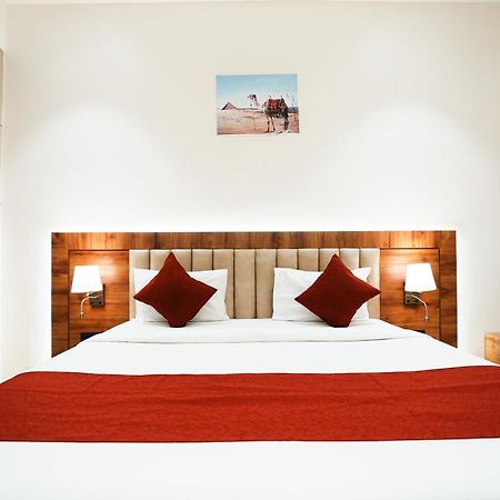 Madhav Residency Hotel & Banquet, Kalyan, Mumbai Εξωτερικό φωτογραφία