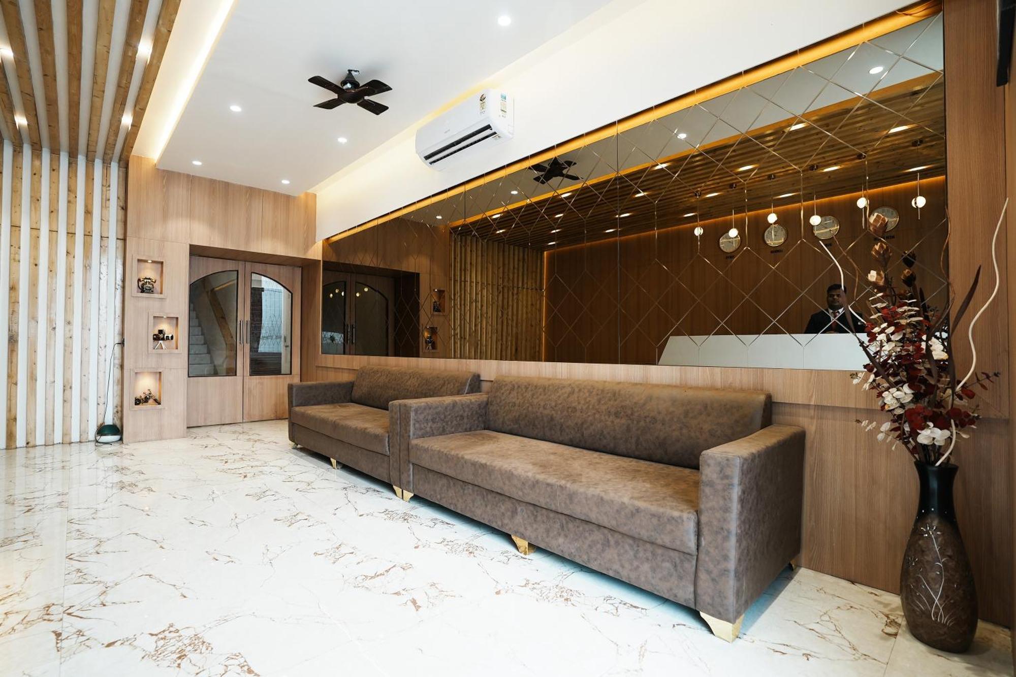 Madhav Residency Hotel & Banquet, Kalyan, Mumbai Εξωτερικό φωτογραφία