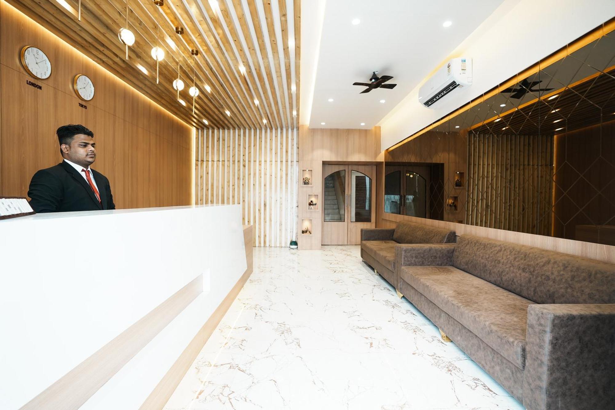 Madhav Residency Hotel & Banquet, Kalyan, Mumbai Εξωτερικό φωτογραφία